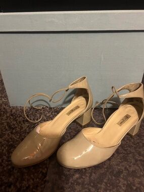Paul Green beige leather heel shoes